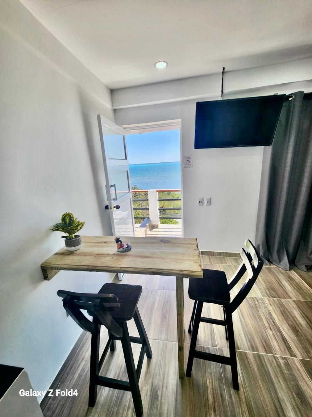 Apartment Sea Breeze